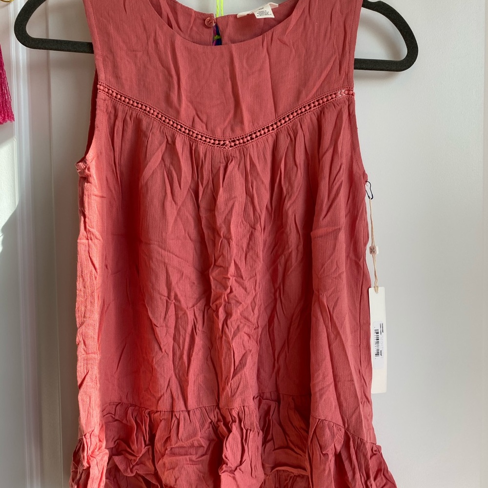 Dresses - Picture 4 of 16